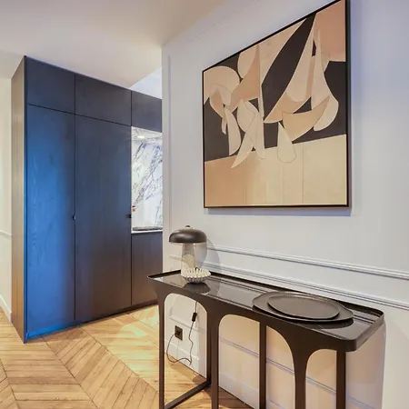 Urbanflat 225 - Elite 4 Bedroom Bastille * Paris