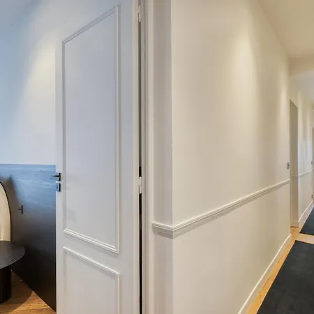Urbanflat 225 - Elite 4 Bedroom Bastille Paris