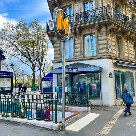 Urbanflat 225 - Elite 4 Bedroom Bastille * Parigi