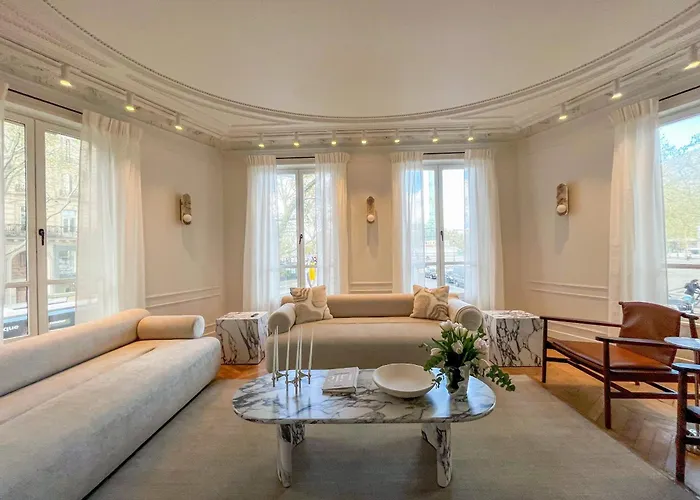 Urbanflat 225 - Elite 4 Bedroom Bastille *