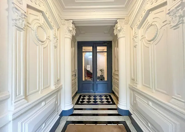 Appartamento Urbanflat 225 - Elite 4 Bedroom Bastille Parigi