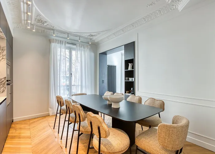 Urbanflat 225 - Elite 4 Bedroom Bastille *