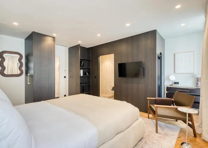 Urbanflat 225 - Elite 4 Bedroom Bastille *