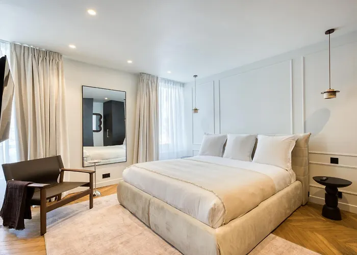 Urbanflat 225 - Elite 4 Bedroom Bastille * Parigi