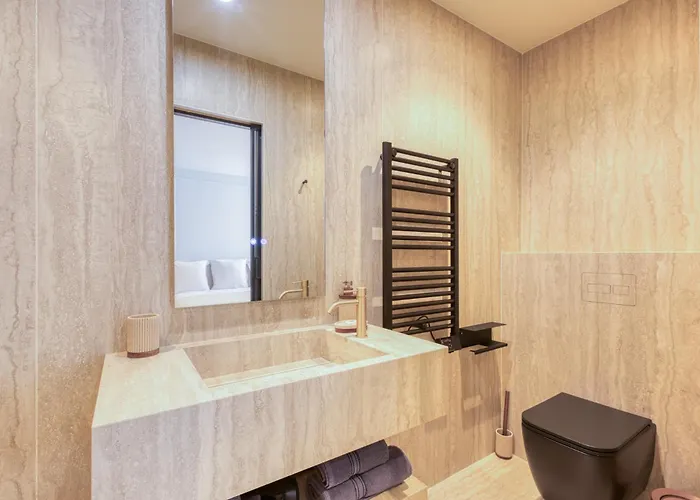 Urbanflat 225 - Elite 4 Bedroom Bastille *